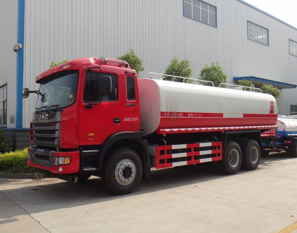 湖北五環(huán)攜手隨州職業(yè)技術(shù)學(xué)院共建汽車(chē)實(shí)訓(xùn)基地